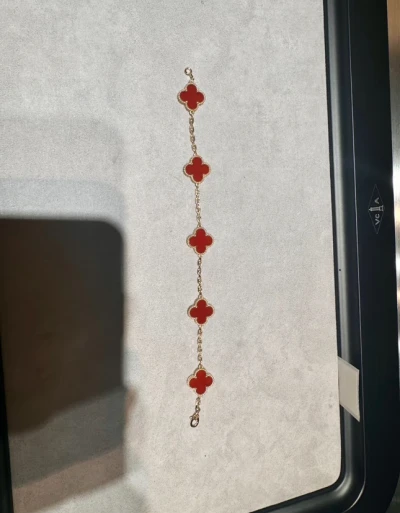 VCA经典梵克雅宝手链四叶草五花链百搭叠戴时尚 红玉髓18k-穿范儿